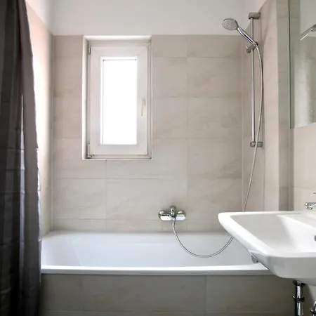 Arthouse Im Belgischen Viertel *